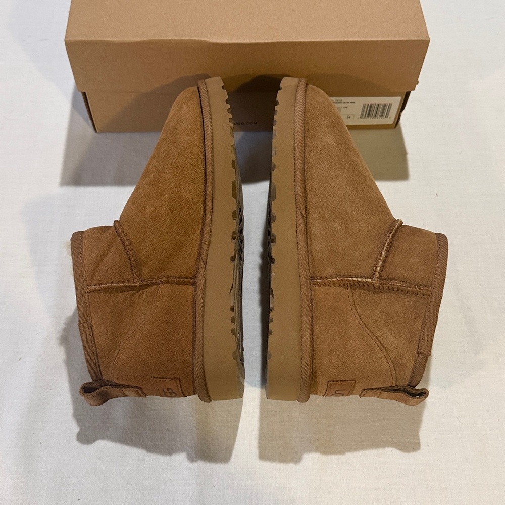 UGG W Classic Ultra Mini Brown Asst Sizes - Picture 3 of 4
